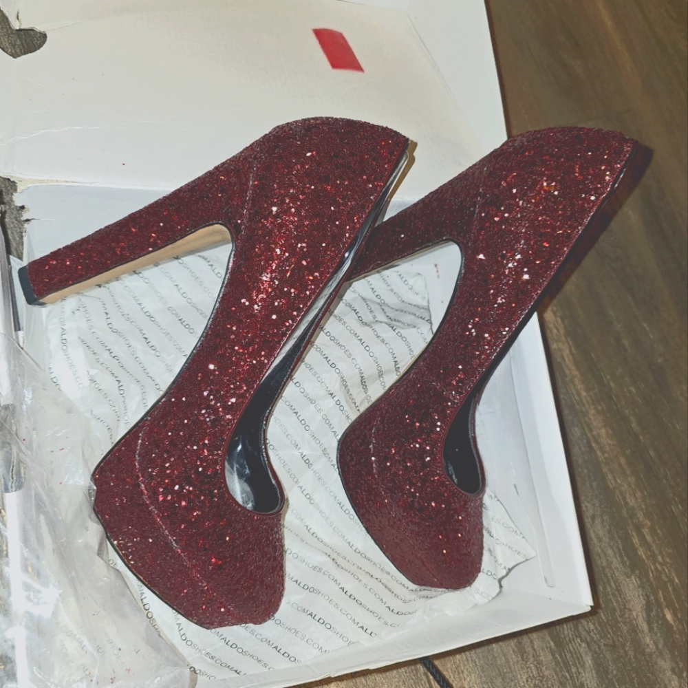 Passarello Red sparkling glitter pumps